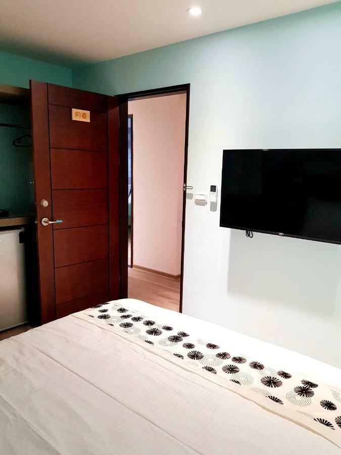 Night Sea Homestay Цзюфэнь Экстерьер фото